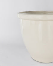 Load image into Gallery viewer, Glossy Cream Garden Pots (Set of 3)
