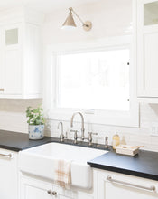 Load image into Gallery viewer, Hyde Hatch Hand Towel
